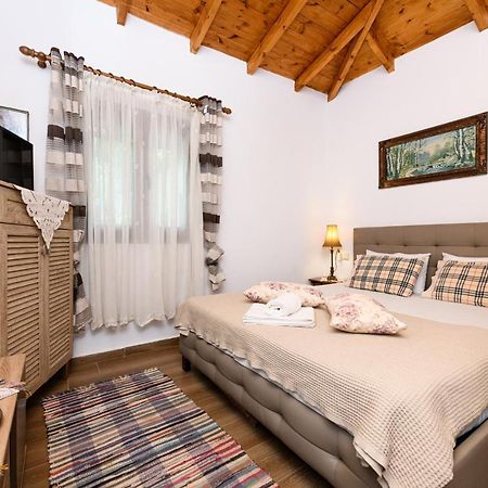 Villa Suzana Mikros Prinos 外观 照片