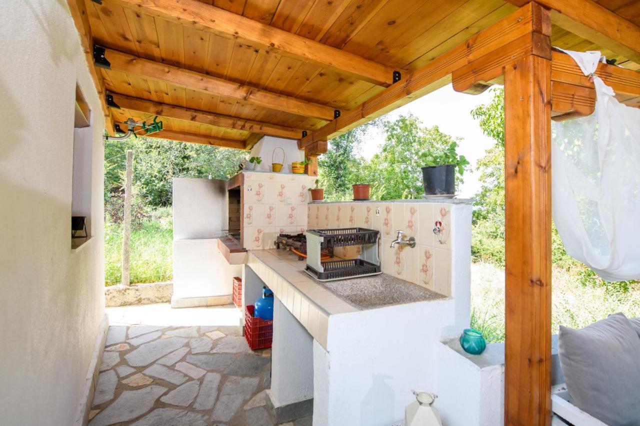 Villa Suzana Mikros Prinos 外观 照片